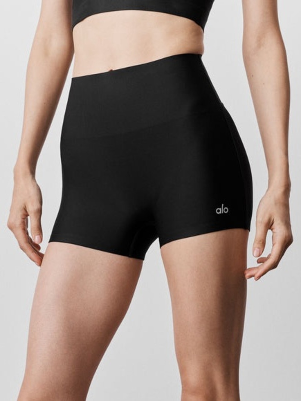 3" Airlift High-Waist Sleek Short
